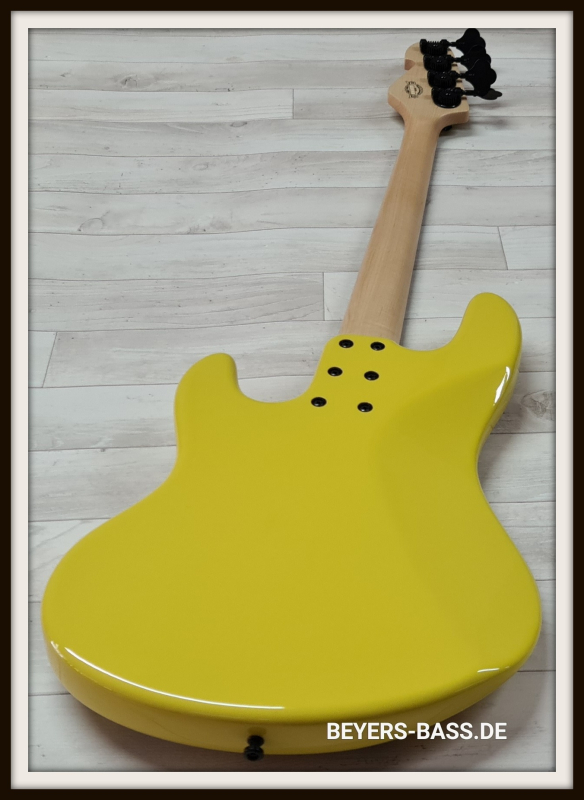 Sandberg California II TT4 Lionel Shortscale, Custom Color Letterbox Yellow Highgloss+Black Stripes